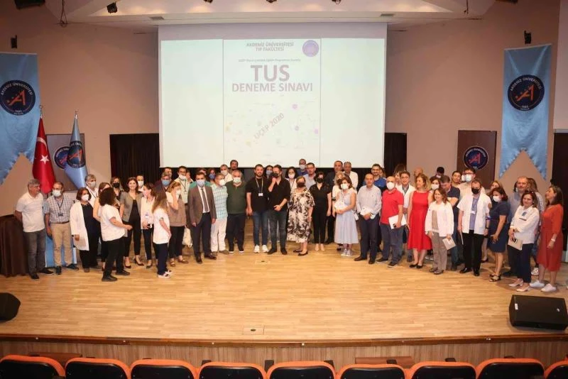 Akdeniz Üniversitesi Tıp Fakültesi’nde TUS deneme sınavı uygulaması
