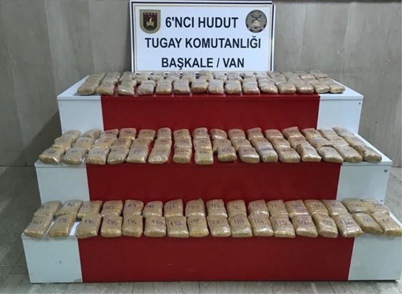 Hudut Kartalları Van sınırında 72 kilo 457 gram eroin ele geçirdi

