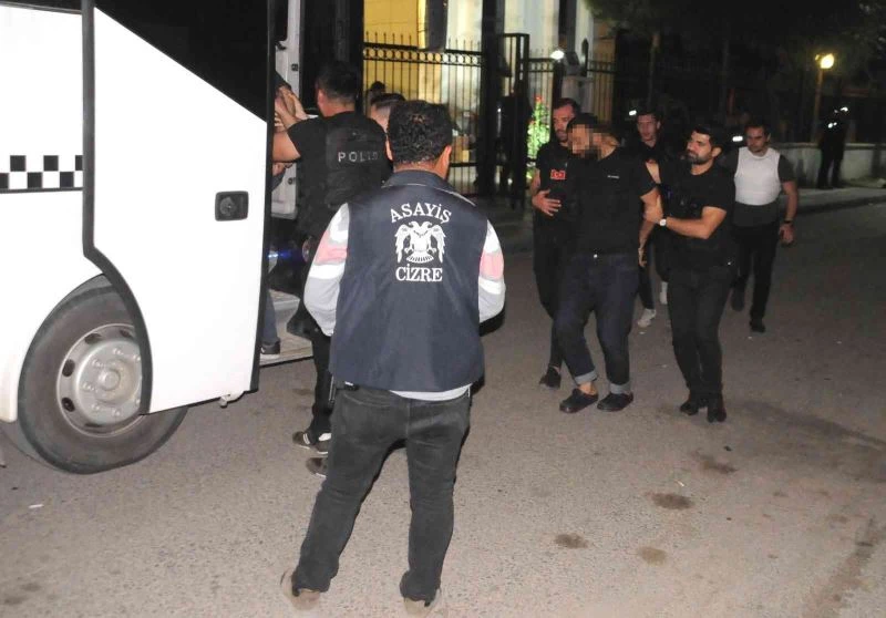 Cizre’de oto galerici cinayetine 3 tutuklama
