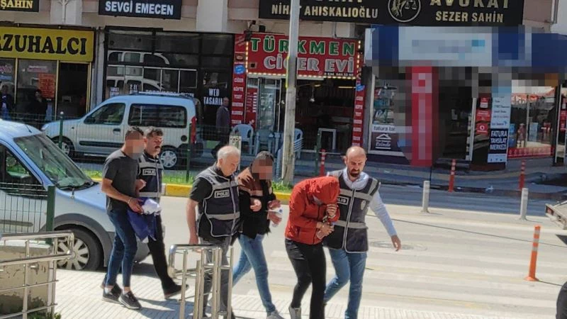 Hırsızlar girdikleri evden musluk bataryasını bile çaldı
