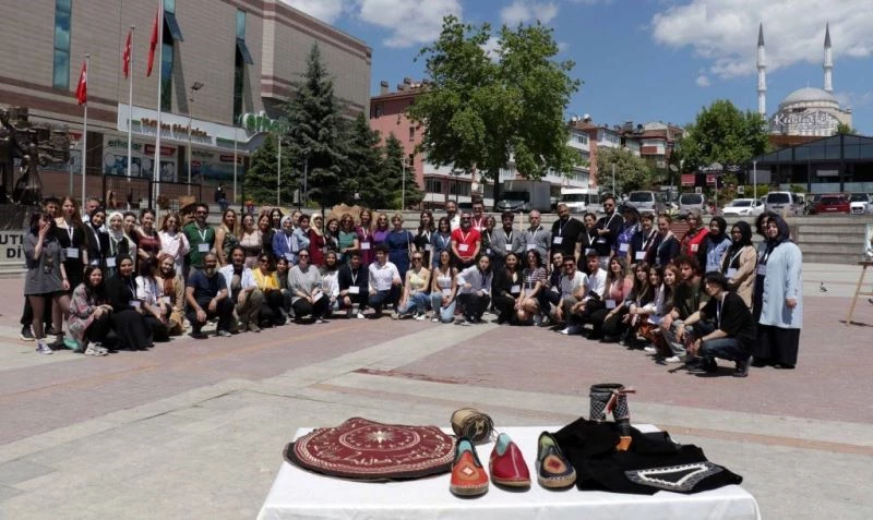 Sosyo-ekonomik açıdan önemli olan dericilik tüm yönleriyle ele alındı
