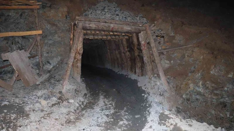 16 madencinin canını kurtardığı göçükte operatör hayatını kaybetti
