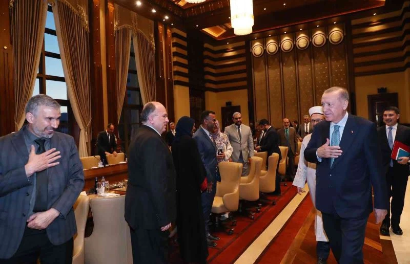 Cumhurbaşkanı Erdoğan, ABD’li ve Kanadalı kanaat önderlerini kabul etti
