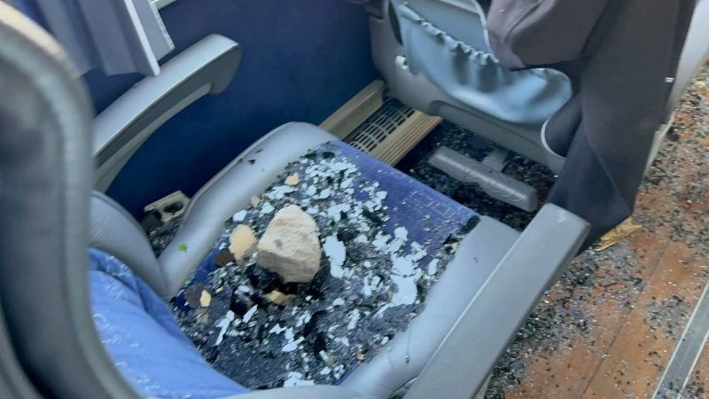 Dinlenme tesislerinde karşılaşan iki taraftar grubu arasında kavga: 8 yaralı
