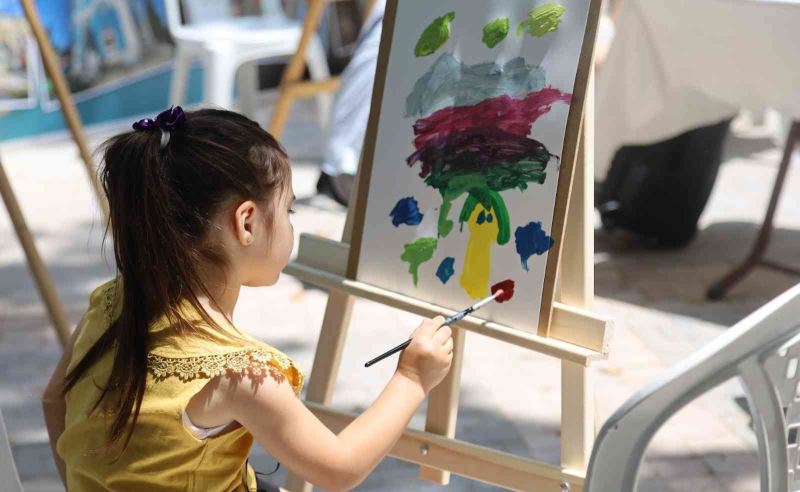 Bursalılar tuval başında
