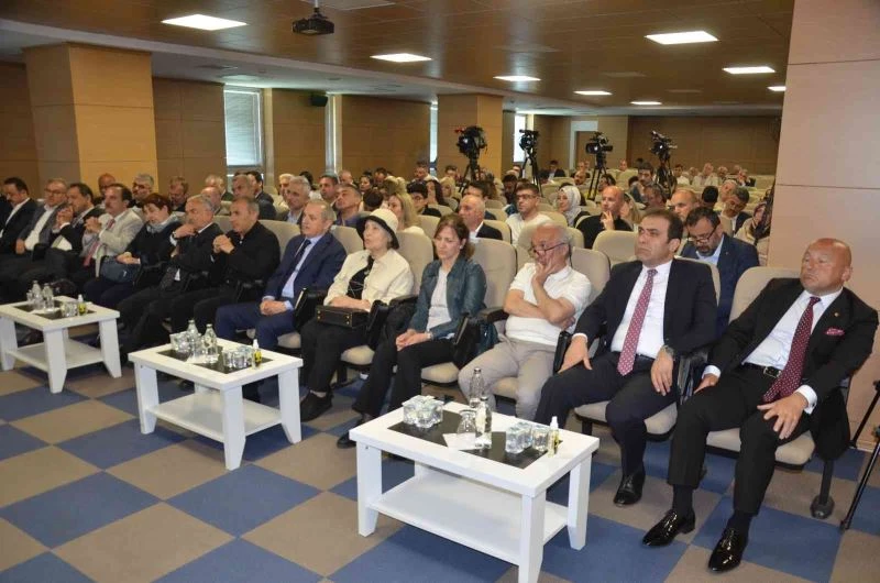 Ordu’da, ‘Yeni Dünya Düzeninde Türkiye İçin Riskler ve Fırsatlar’ konulu panel

