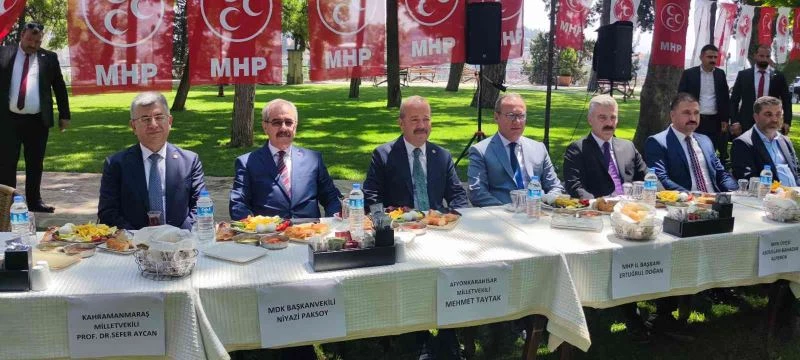 MHP MYK üyesi Abdullah Bahadır Alperen: “Böyle iki yüzlü siyaset olmaz”