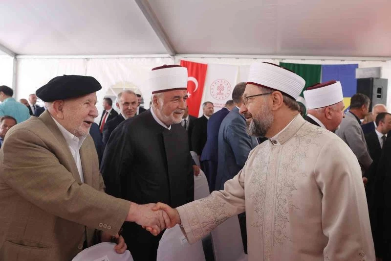 Diyanet İşleri Başkanı Erbaş: “Dünya, İslam’ın evrensel ilkelerine her zamankinden daha fazla muhtaç”
