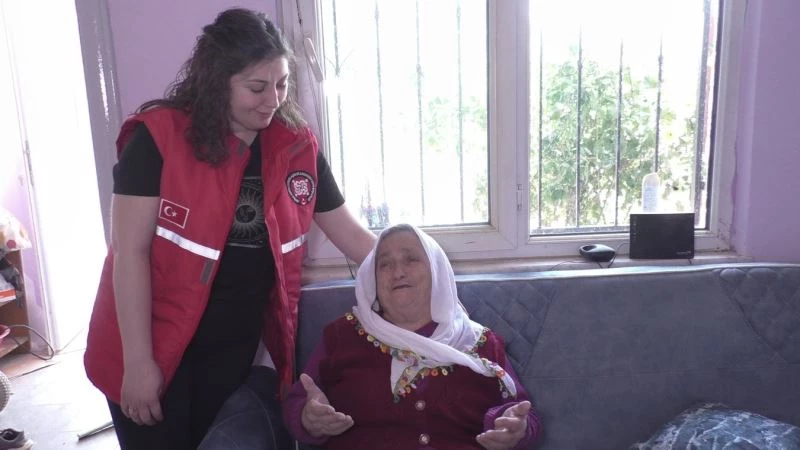 Engelli aileye, hemşerileri de sahip çıktı
