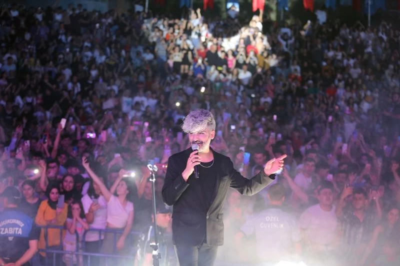 3. Uluslararası ‘Masalİstanbul’ Festivali Manuş Baba konseriyle sona erdi
