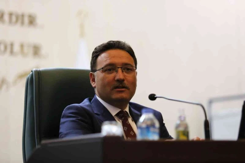 Vali Çiçek Melikgazi mahalle muhtarlarını dinledi
