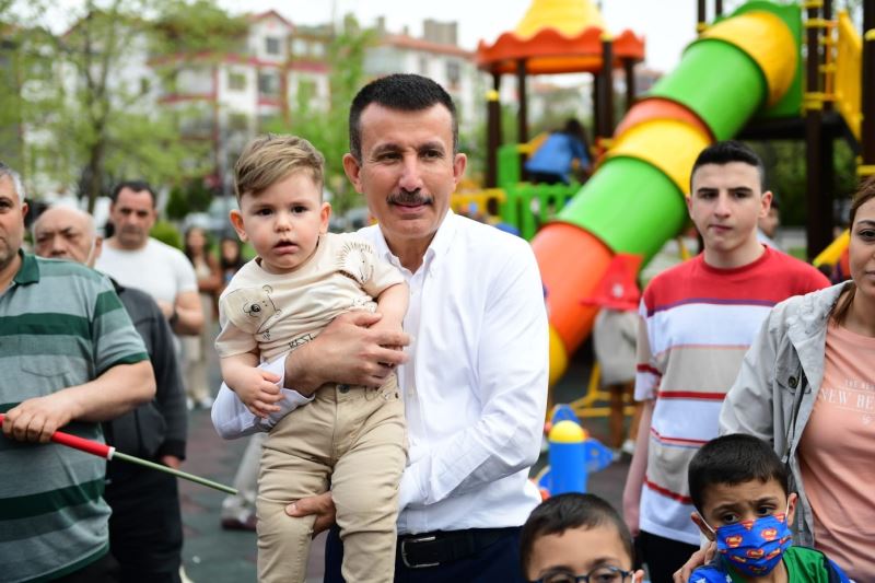 Altındağ Belediye Başkanı Balcı’dan ilçe sakinlerine bayram ziyareti
