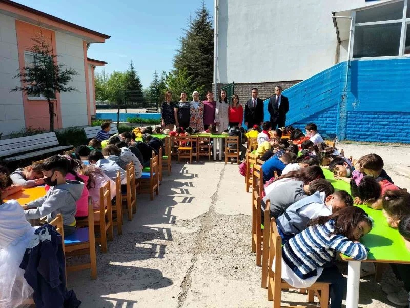 Minik ellerden büyük proje
