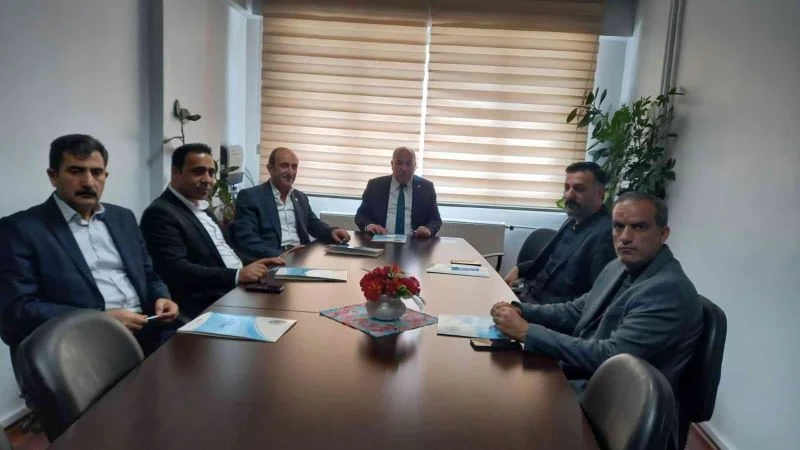 Vanlı çiftçilerden Bakan Kişrişci’yi davet
