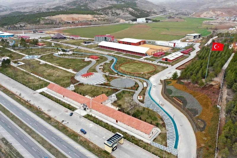 Hamidiye Kültür Bahçesi 7’den 70’e büyük ilgi görüyor
