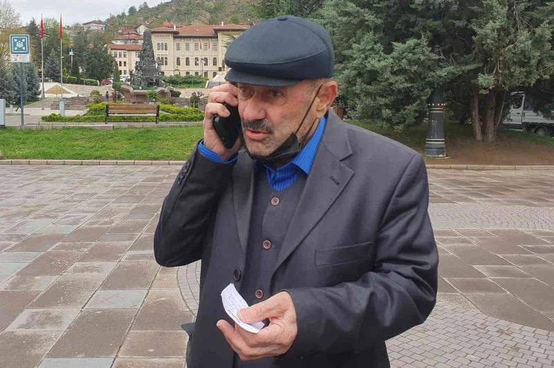 ’Bankaya operasyon yapacağız’ diyerek 7 bin dolarını dolandırmak istediler, ekipler kurtardı
