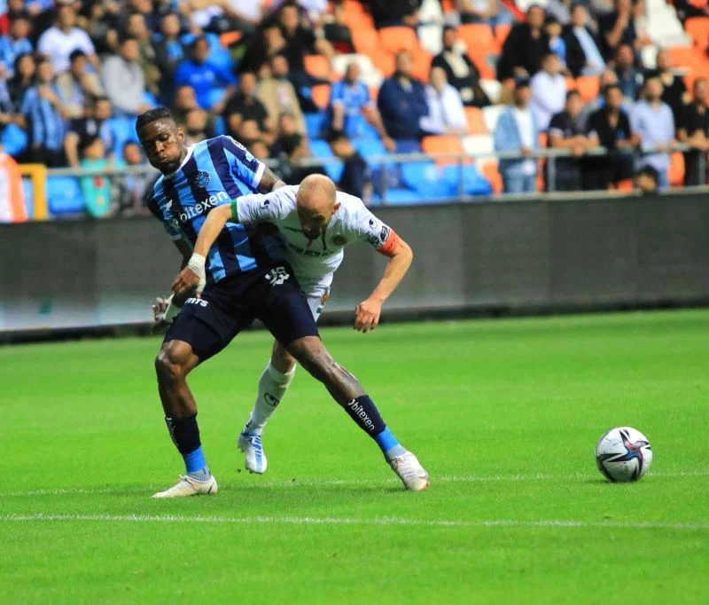 Spor Toto Süper Lig: Adana Demirspor: 1 - Aytemiz Alanyaspor: 1 (İlk Yarı)