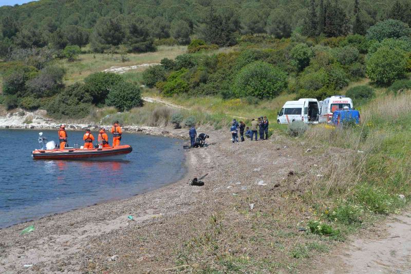 İzmir’de denizde dalgıç kıyafetli ceset bulundu
