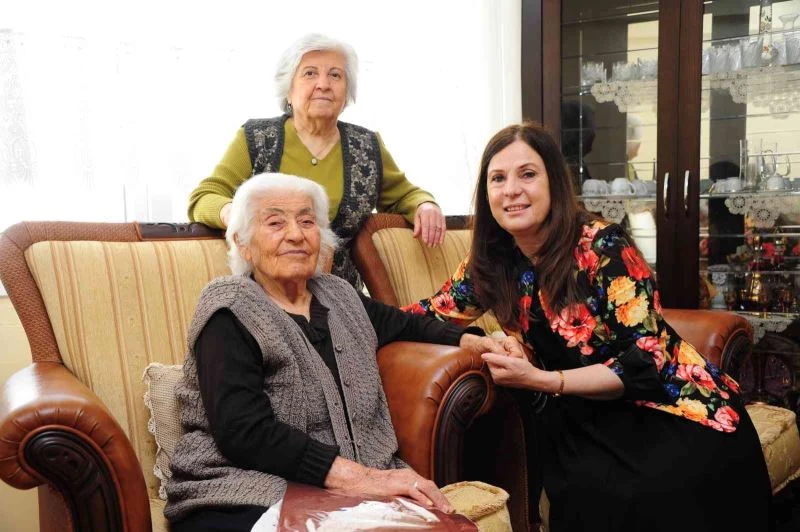 Anne başkandan annelere ziyaret
