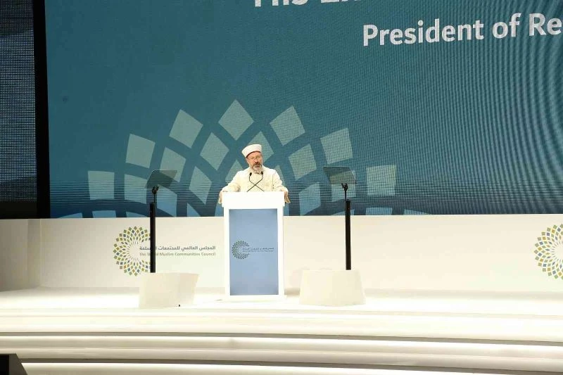 Diyanet İşleri Başkanı Erbaş: “İslam toplumları olarak beraberlik ve dayanışmayı güçlendirdiğimizde dünyadaki birçok sorun kolayca çözülebilecektir”
