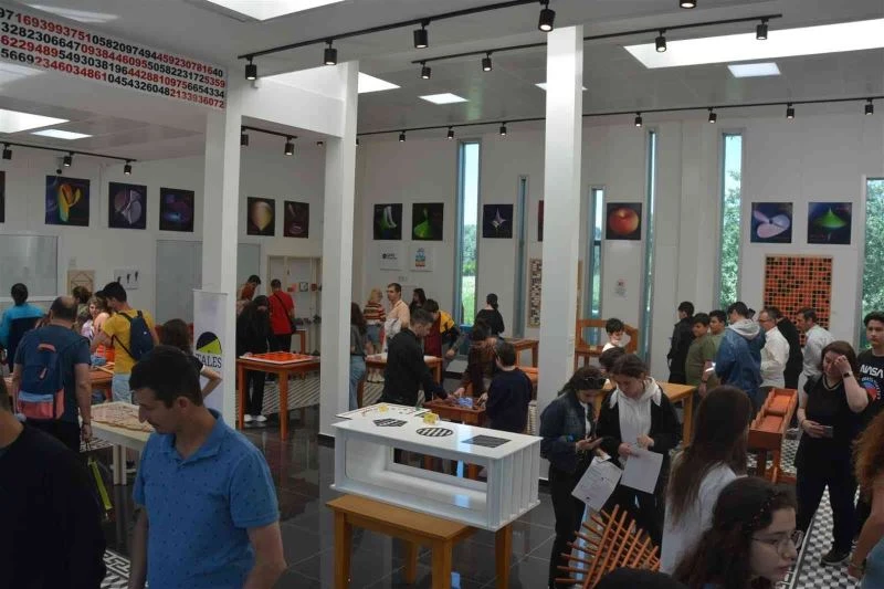 Matematik ve Fen Festivali Aydın’ı şenlendirdi
