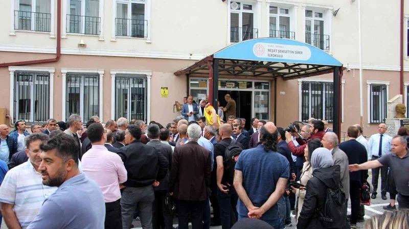 Okul baskınına üç sendikadan ortak açıklama
