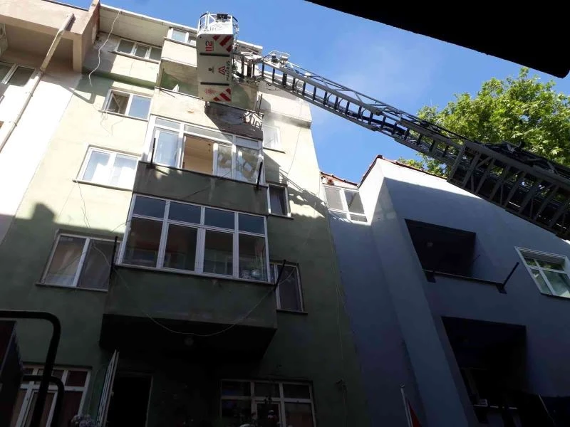 5.katta çıkan yangın korkuttu
