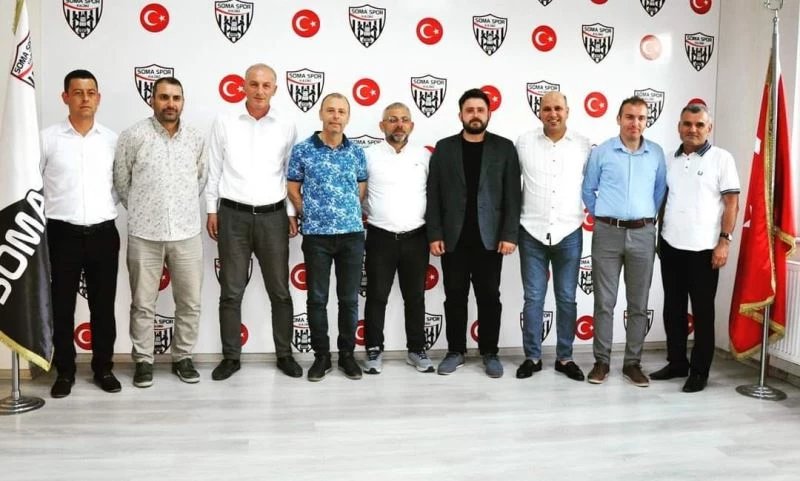 Somaspor’da Başkan Mustafa Aydın güven tazeledi
