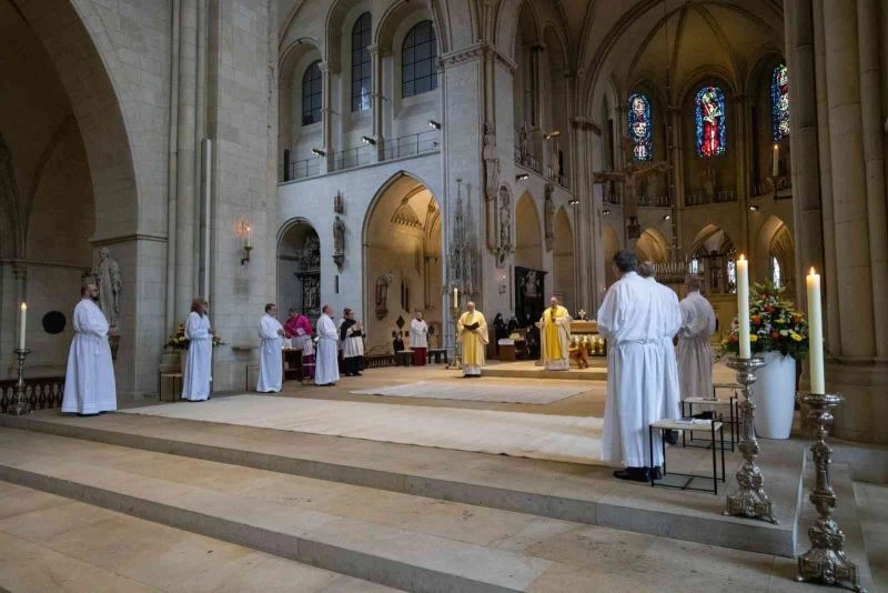 Almanya’da yeni rapor: 196 din adamı yüzlerce çocuğa cinsel istismarda bulundu
