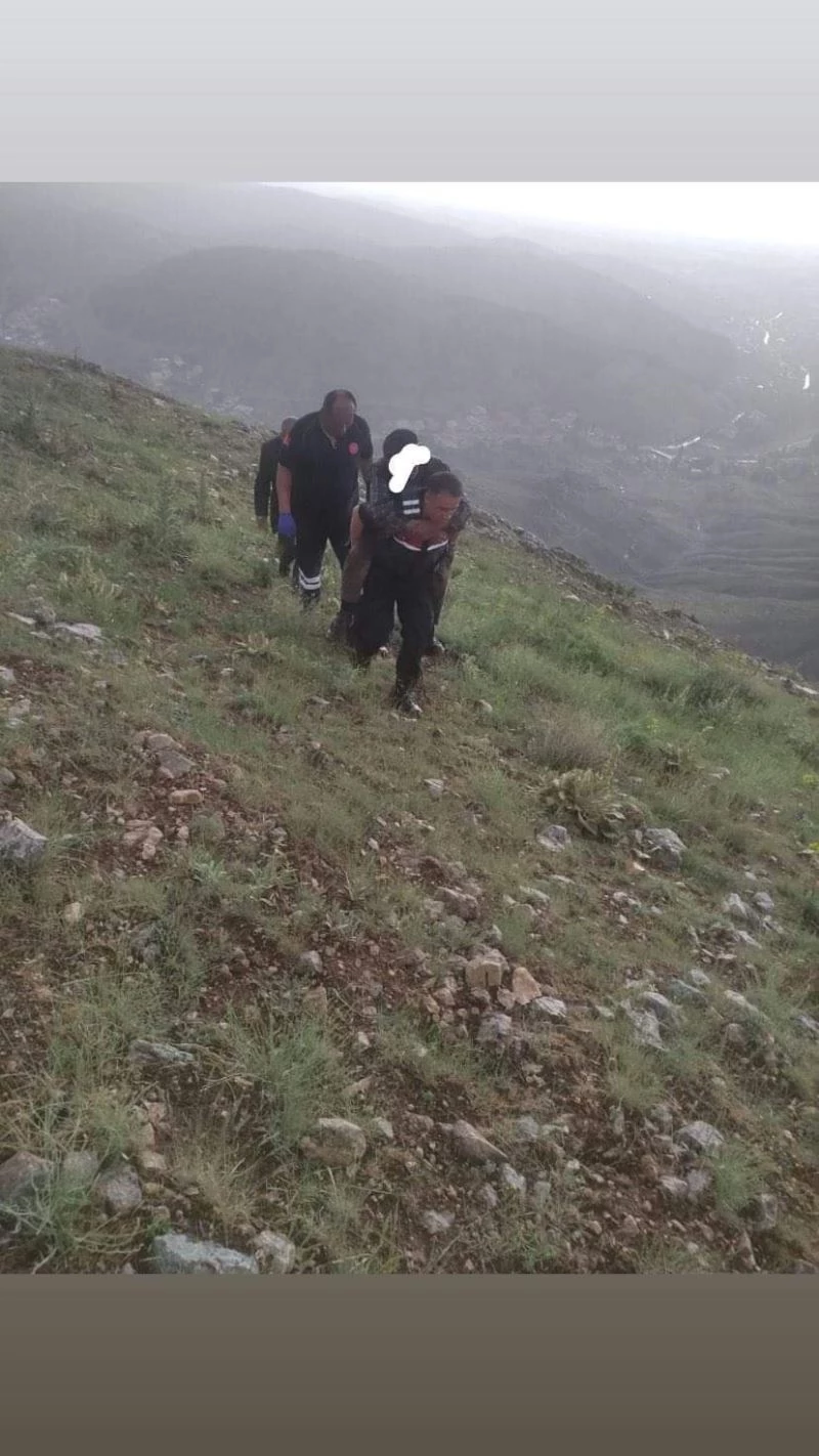 Jandarma uzman çavuştan yaralı şahıs için büyük fedakarlık
