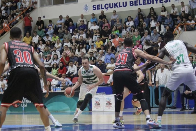 Konyaspor Basketbol final serisinde 2-1 öne geçti