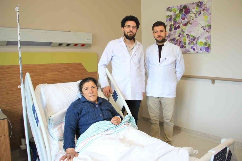 Elazığ Fethi Sekin Şehir Hastanesinde ‘beyin ve epilepsi pili ameliyatları’ başarı ile uygulanıyor
