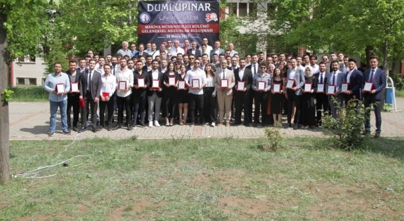 DPÜ Makine Mühendisliği mezunları 30. yıl anısına bir araya geldi
