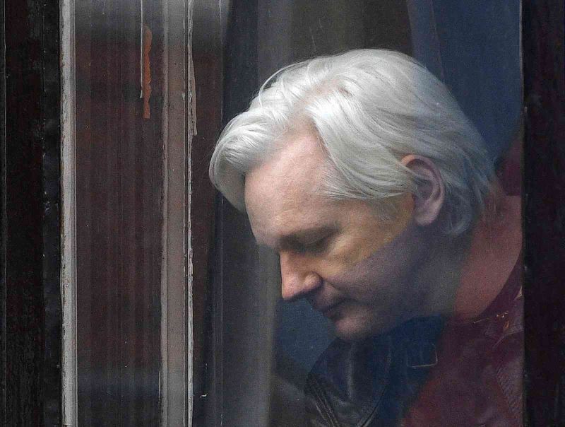 İngiltere İçişleri Bakanı Patel onayladı: WikiLeaks’ın kurucusu Assange ABD’ye iade edilecek
