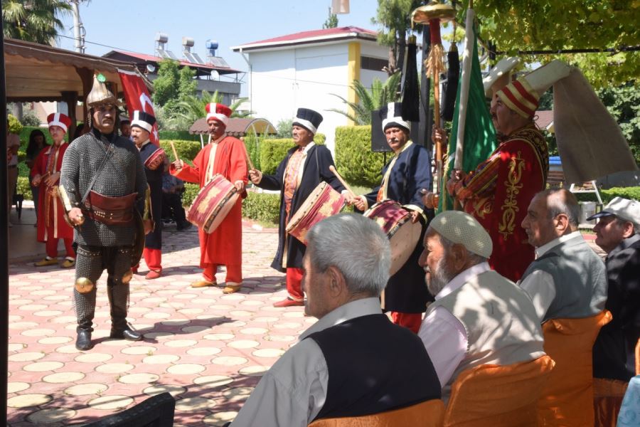 Osmaniye Belediyesi Mehter Takımı’ndan Huzurevi Sakinlerine Babalar Günü Konseri