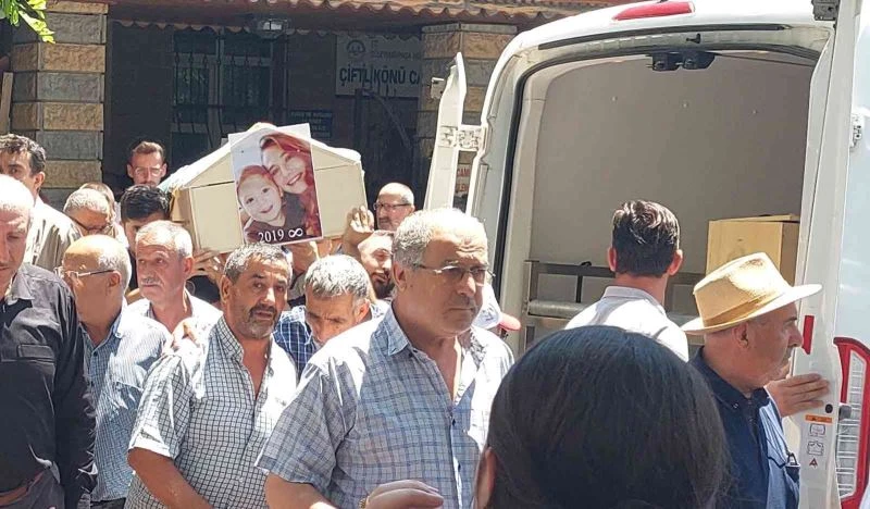 Eski kocasının öldürdüğü kadın ve bebeğine acı veda
