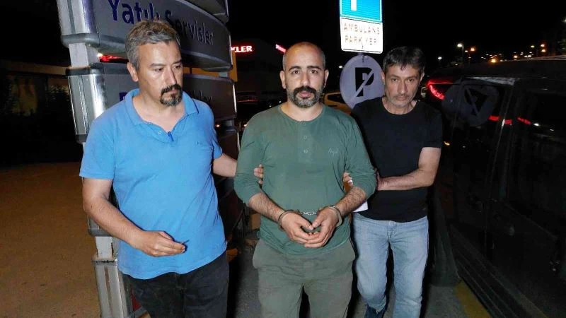 Sahte polis 100 bin liralık altın ve paralarla kaçarken otogarda yakalandı
