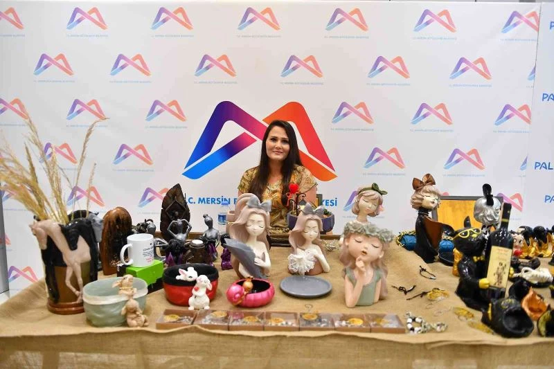 Üretici kadın stantları bu kez Babalar Günü’ne özel kuruldu
