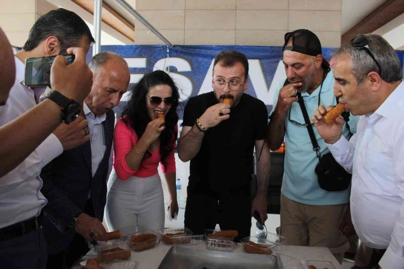 En fazla kadayıf dolmasını yemek için yarıştılar
