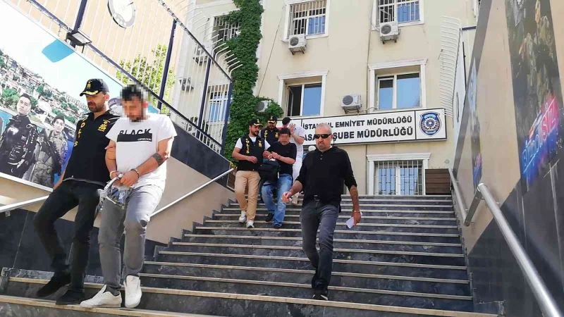 Dolandırıcılıkta yeni yöntem: İş adamlarını ağına düşüren 5 şüpheli yakalandı
