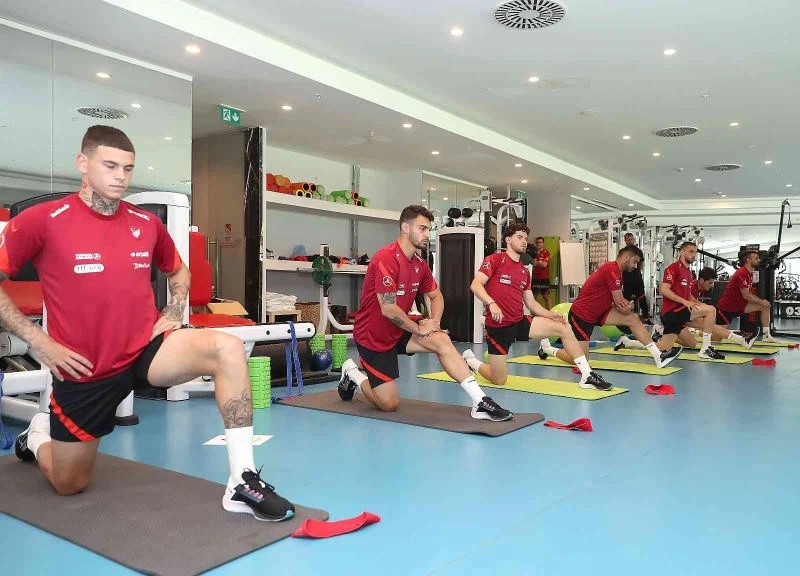 A Milli Takım salonda çalıştı