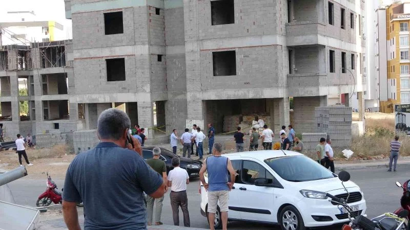 İnşaatın 11’inci kattan düşen işçi hayatını kaybetti
