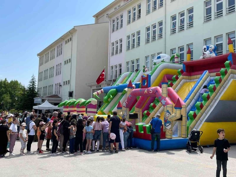 Meserret İnel İlkokulu’nda Bahar Şenliği
