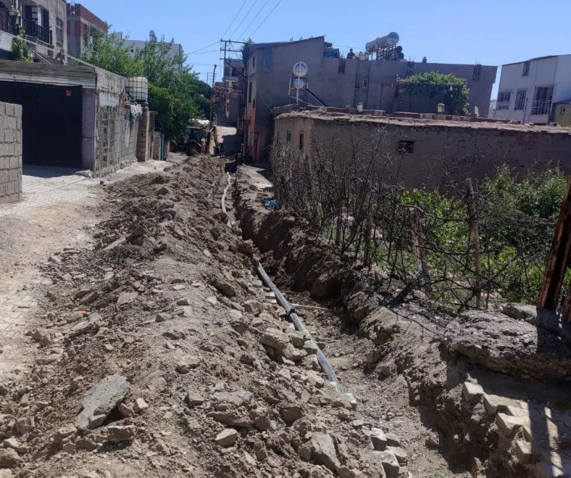 DİSKİ ekipleri su sorunlarını çözmeye devam ediyor
