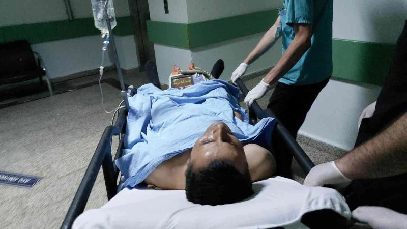 Amca oğulları arazi anlaşmazlığı kavgasında birbirlerini bıçakla ağır yaraladılar
