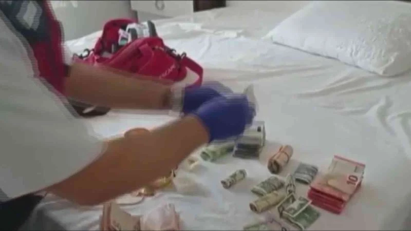 Jandarma zehir tacirlerine göz açtırmıyor: 3 ayrı adres ve araca eş zamanlı operasyon
