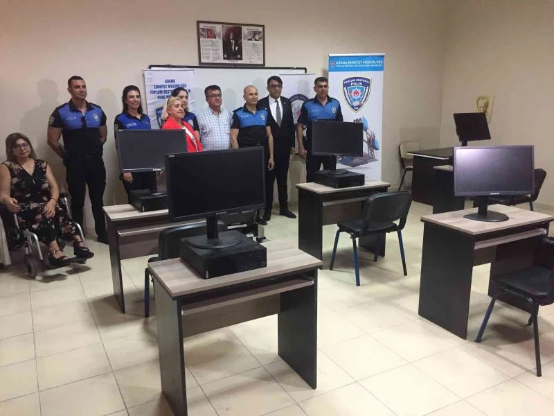 Engellilerin bilgisayar sorununu emniyet müdürü çözdü
