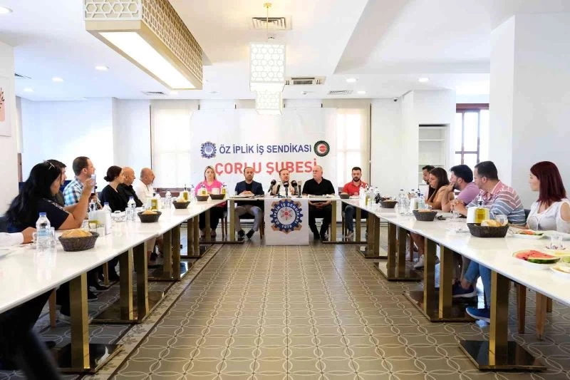 Öz İplik İş Genel Başkanı Ay: “Rusya-Ukrayna savaşı tekstil sektörünü de etkiledi”
