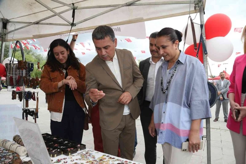 Kadınların ellerinden çıkan ürünler Gölbaşı’nda sergilendi
