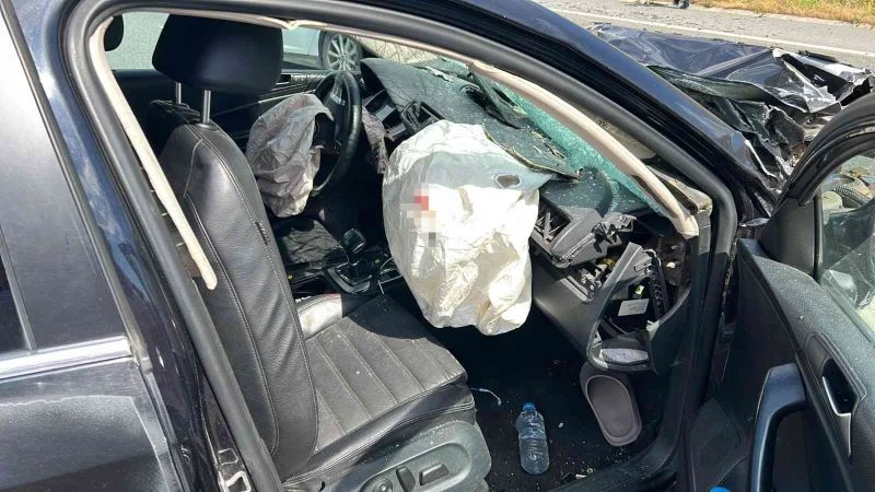 Otobanda korkutan kaza: 2 yaralı
